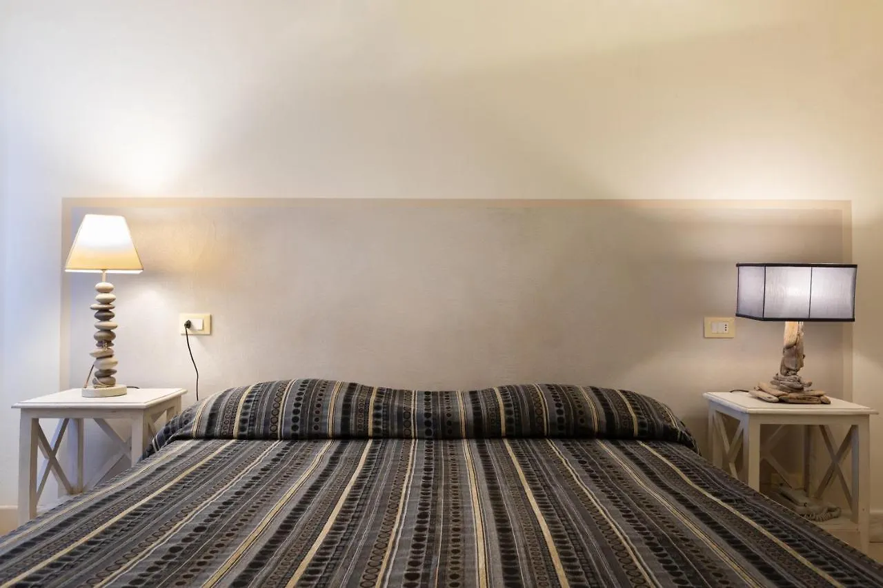 Hotel Al Convento Vezzano Ligure 3*,