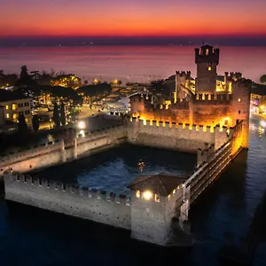 Garda Ibiscus Di Francia , Desenzano del Garda Italia